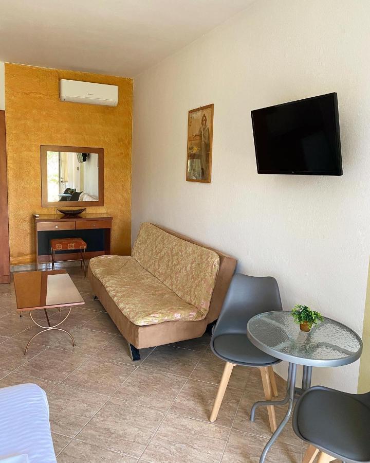 Guesthouse Anestis Ángistron 외부 사진